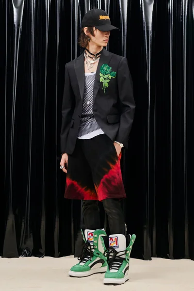 Look 27